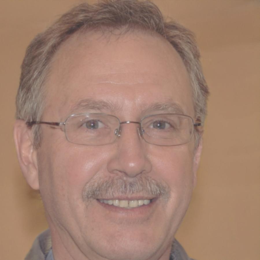 Andrés Castaño Vega, especialista en análisis financiero